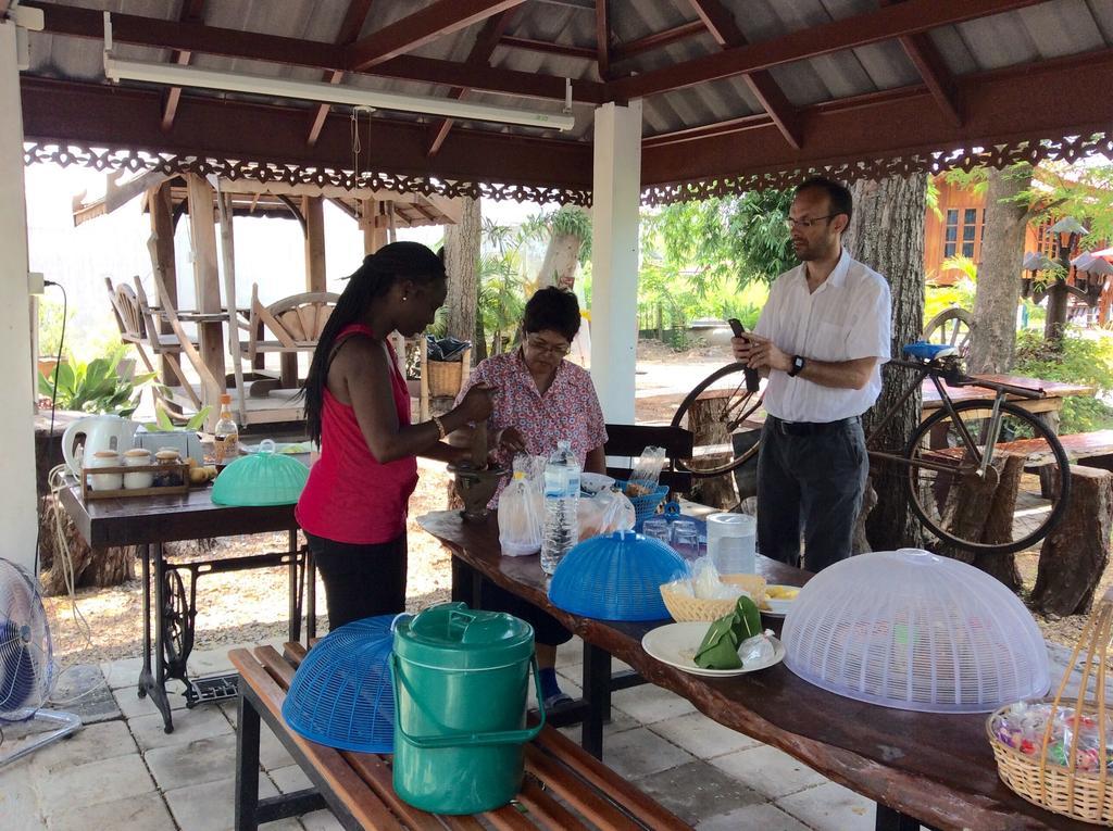 The Little Lopburi Village Екстериор снимка